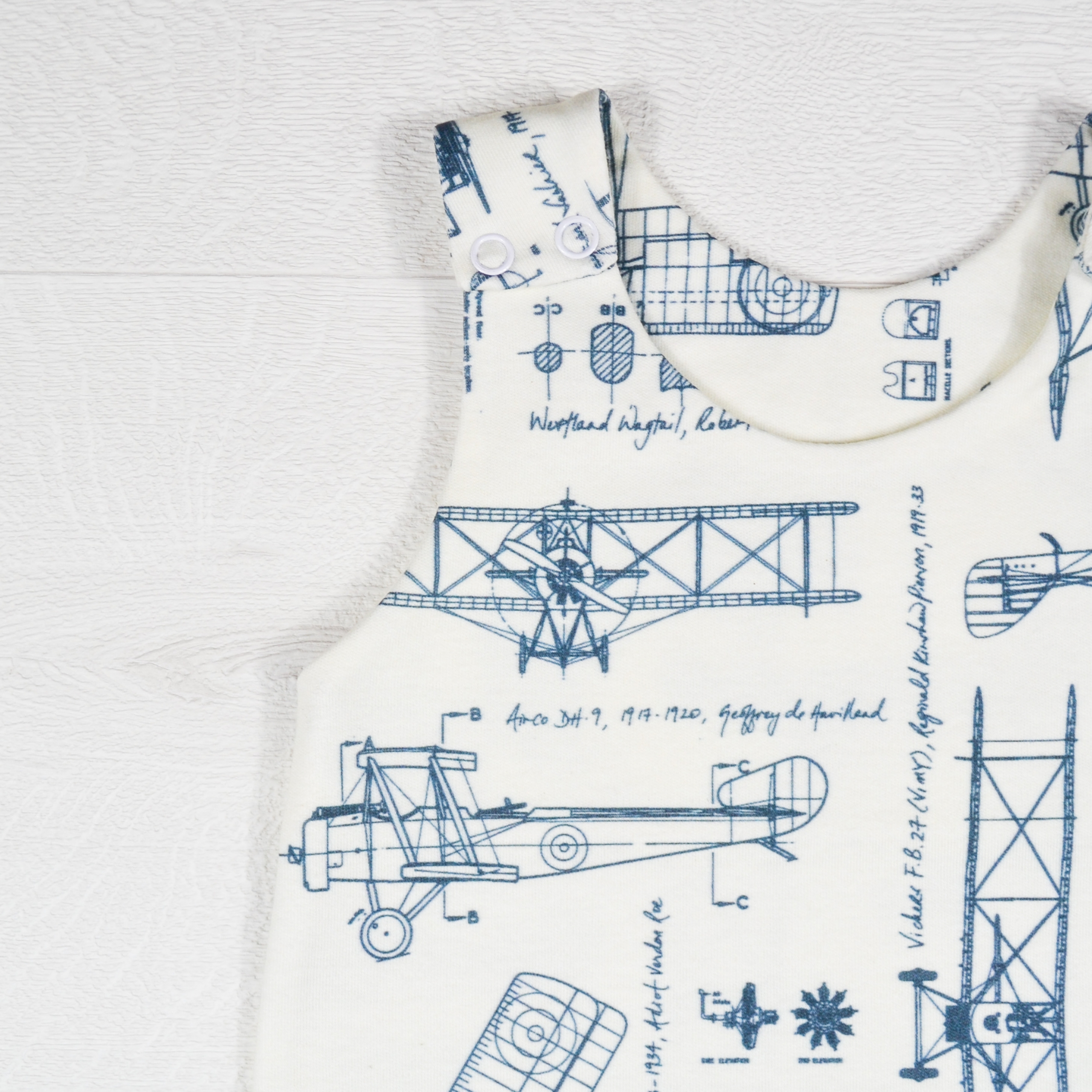 7C71F97F-5049-460B-9BAF-D788518BC95A