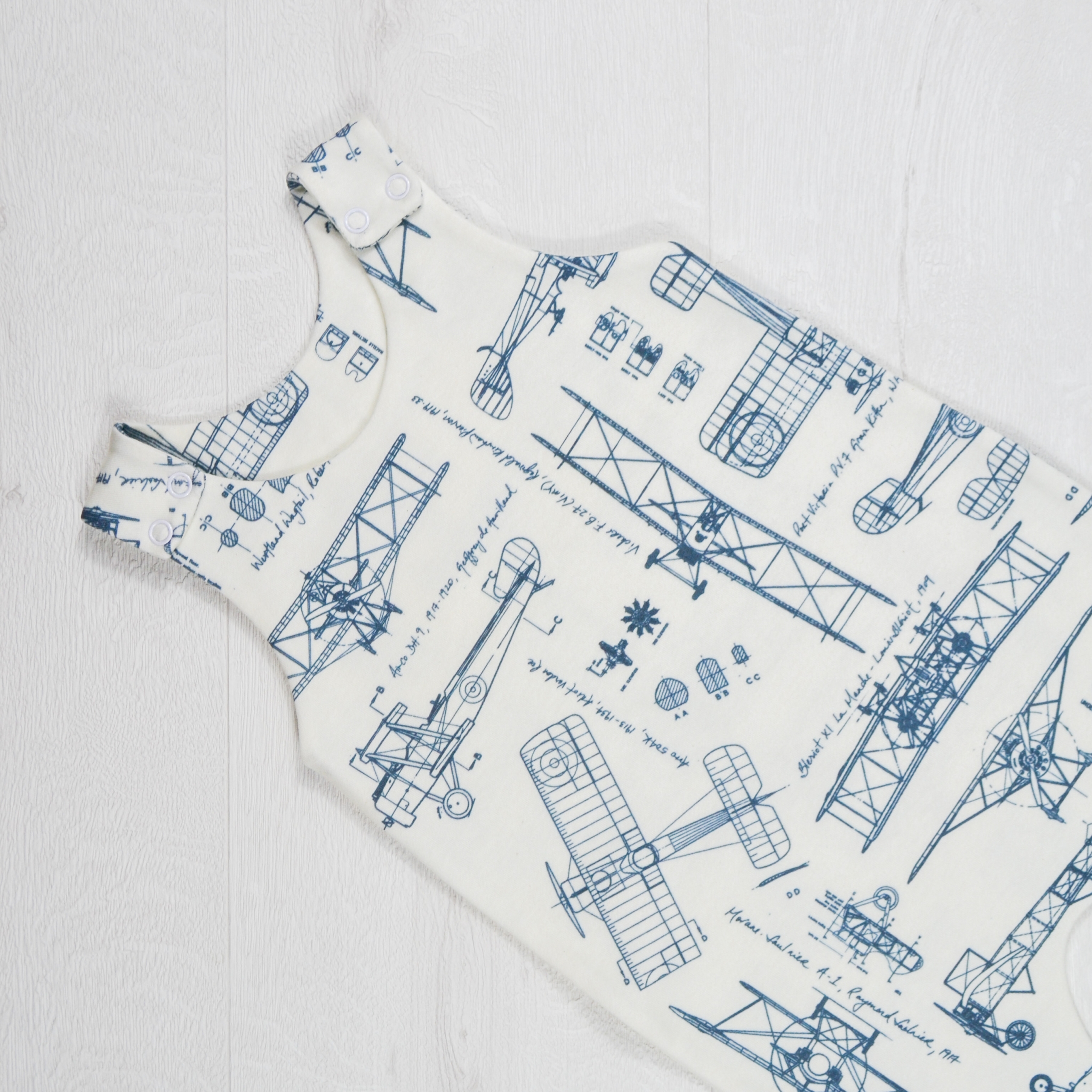 A422FA33-9127-4367-A61A-52D578DDAB40