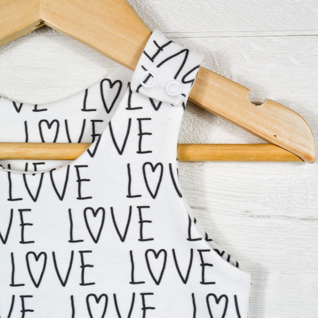 0088ADBC-4CD2-4F42-9F04-605C9CCE9B26