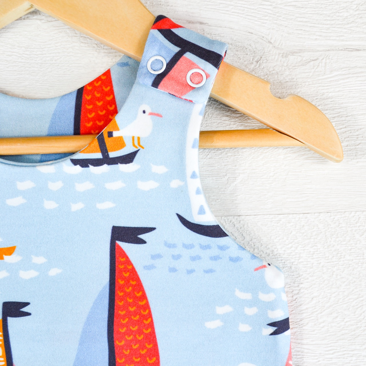 9059C42B-340F-494B-AAFB-9CC34FBA9E8F