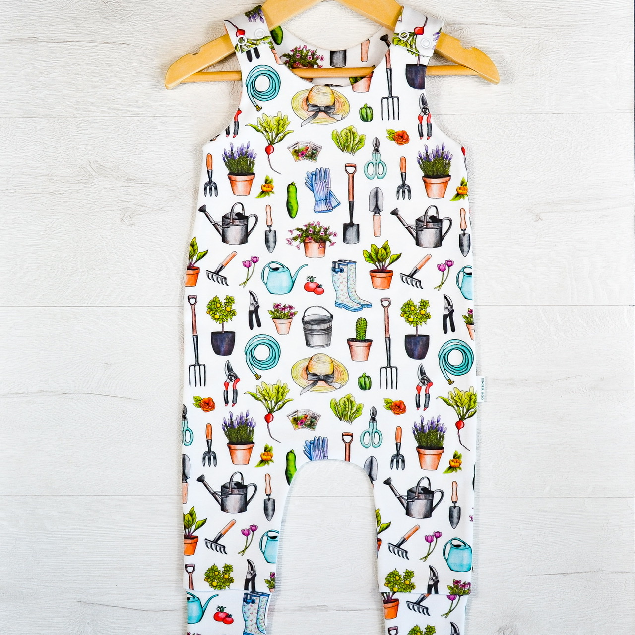 EA676E14-06C8-49CC-B7F7-3F49E8F747F0